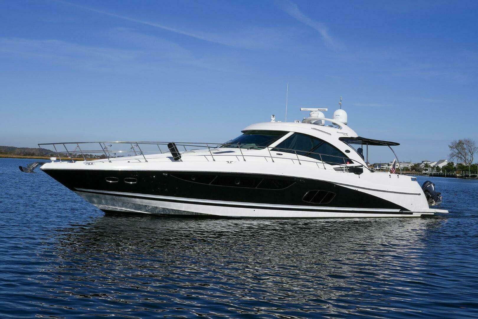 2013 61' Sea Ray photo