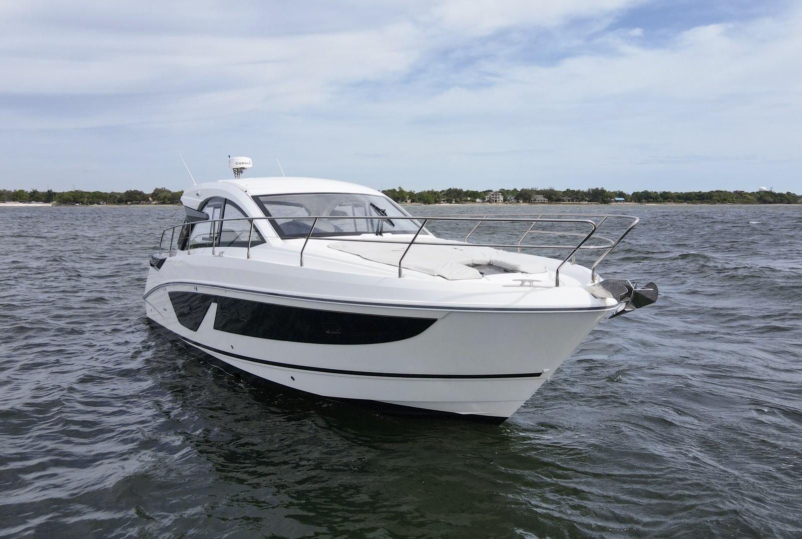 2022 41' Beneteau photo