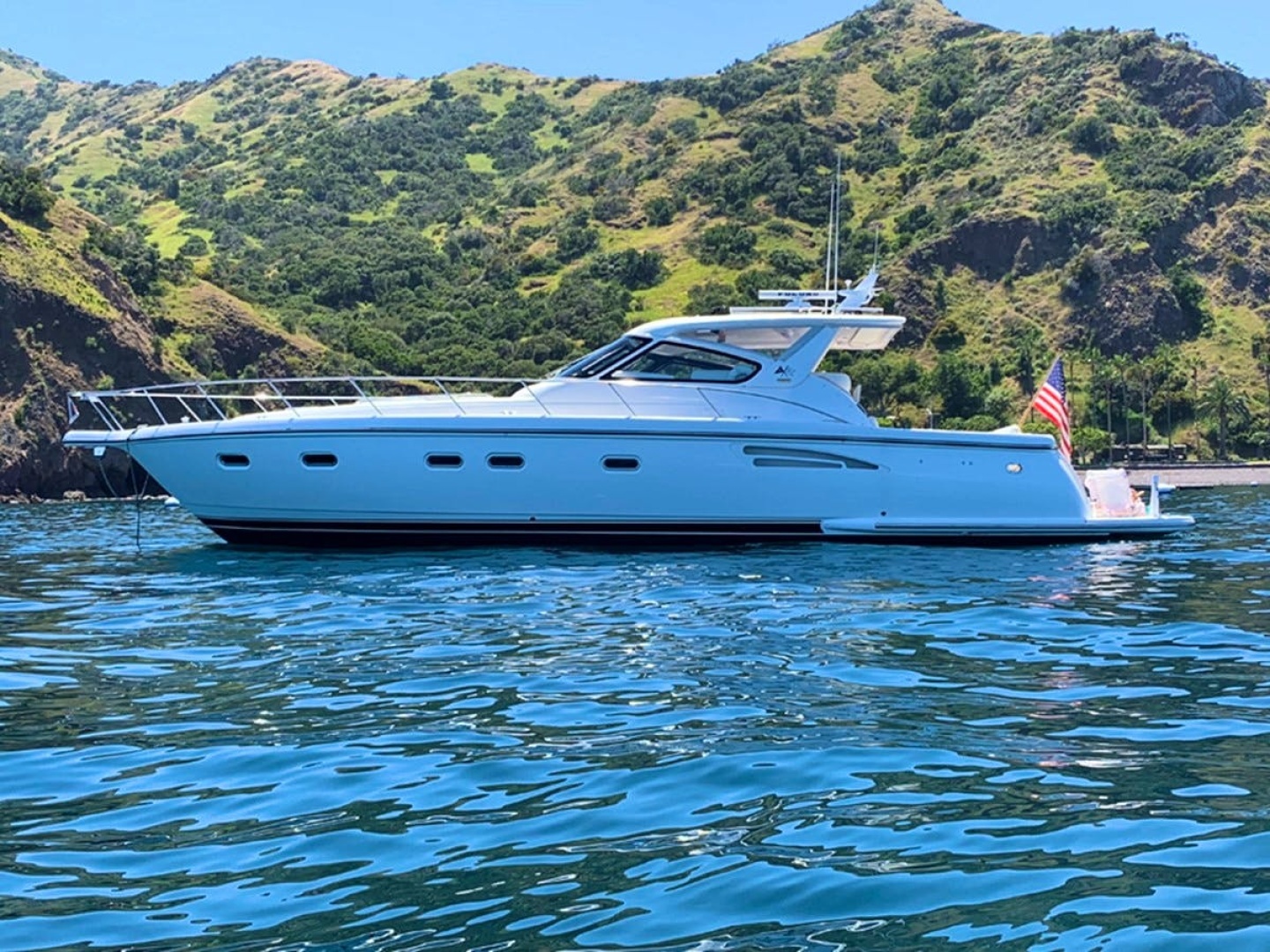 2001 52' TIARA photo