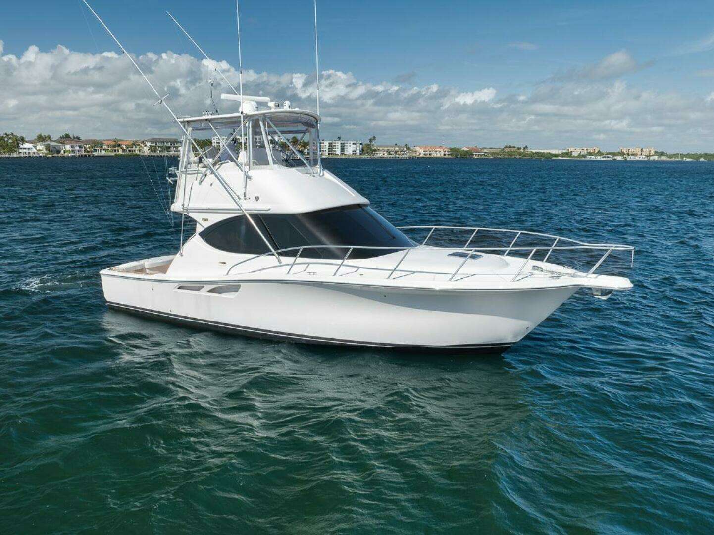 2015 39' Tiara Yachts photo