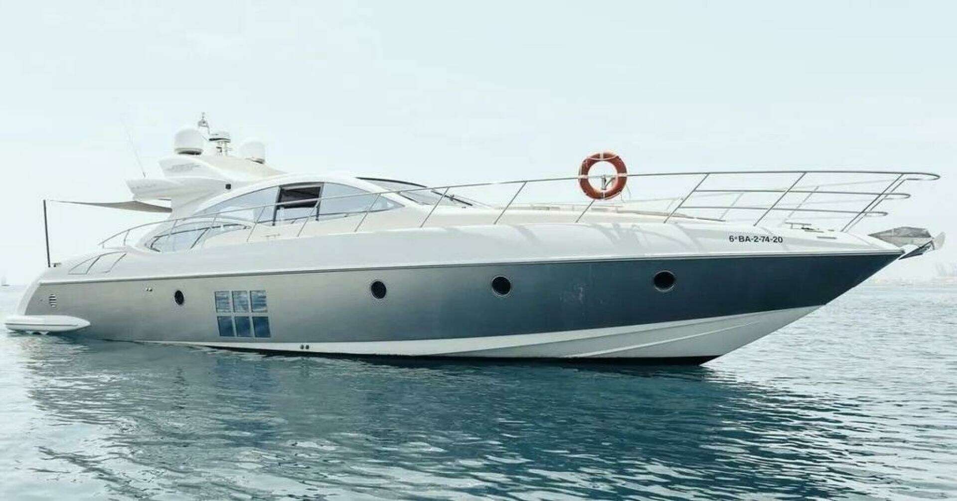 2009 68' Azimut photo