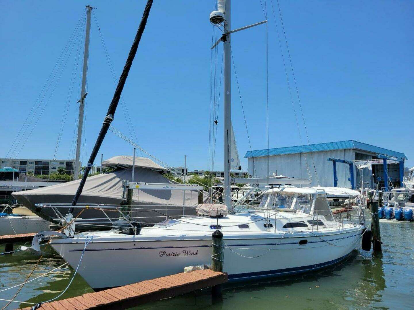2003 42' Catalina photo