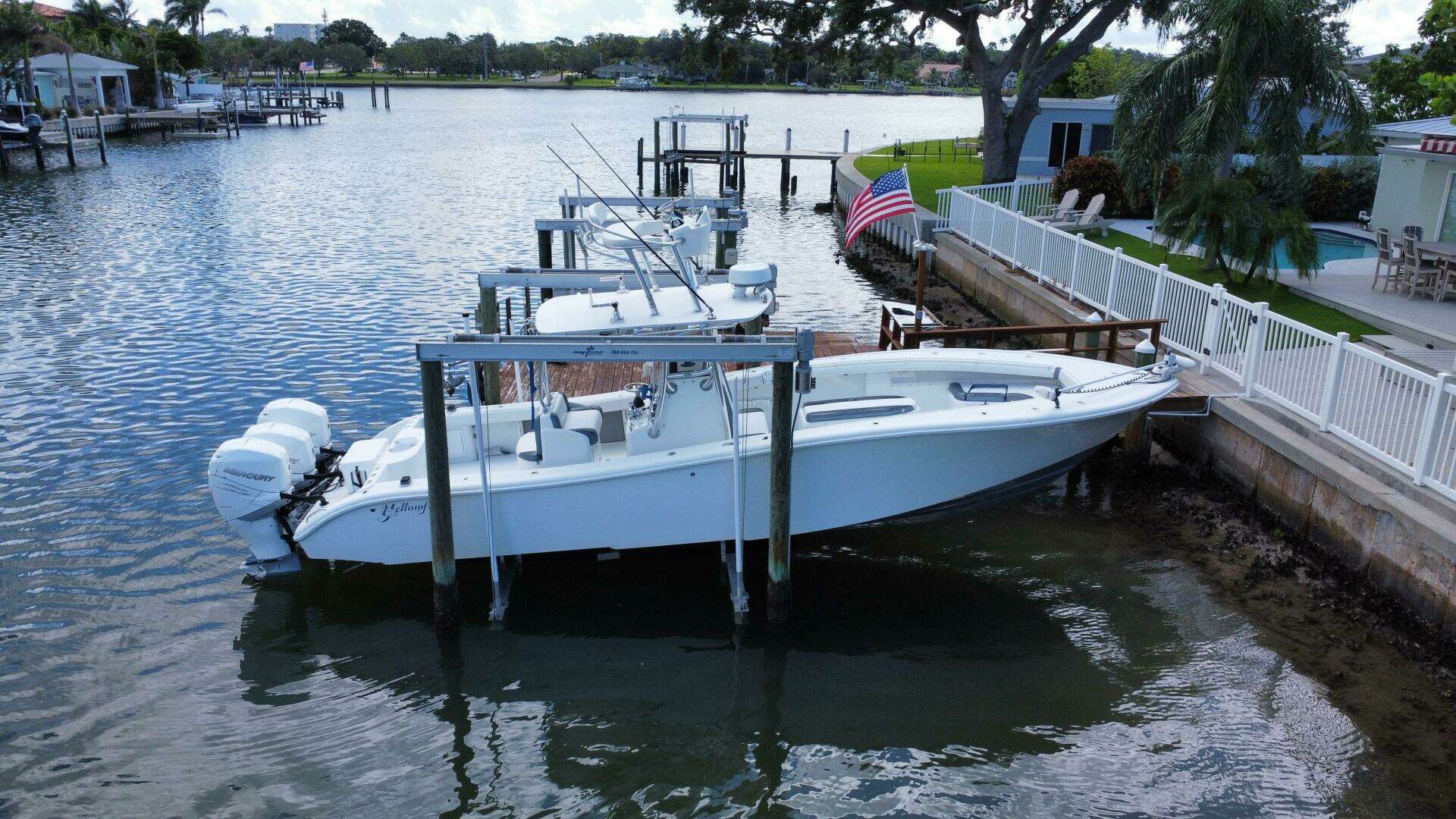 2006 34' Yellowfin photo
