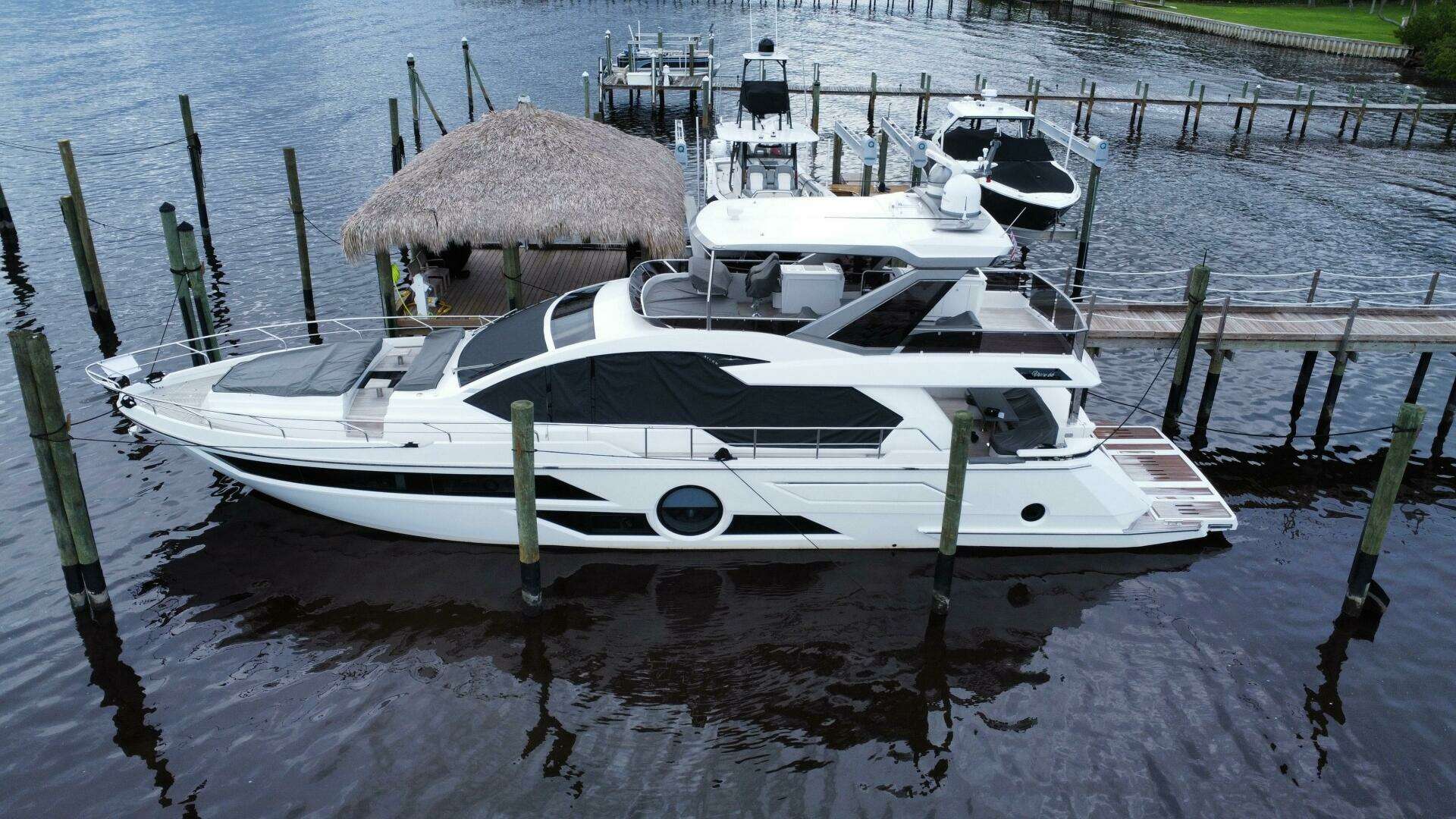 2024 71' Aicon photo