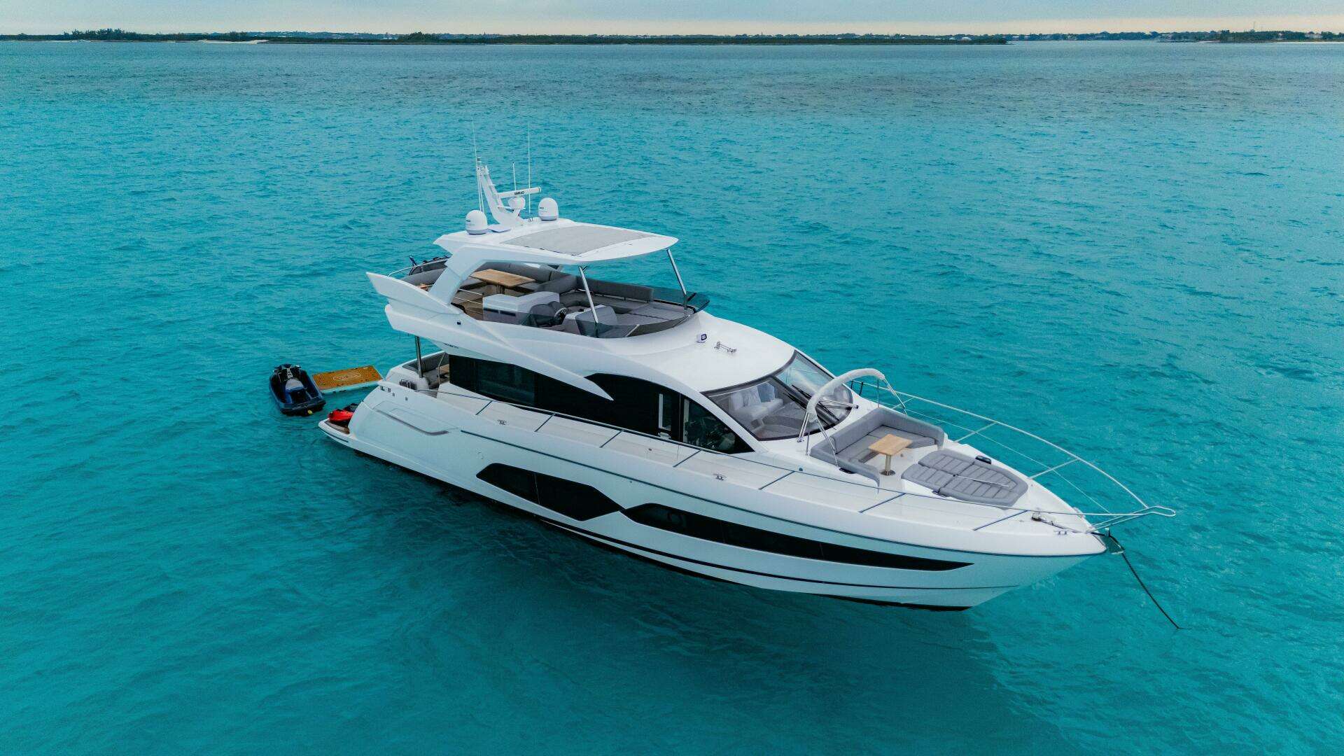 2018 66' Sunseeker photo