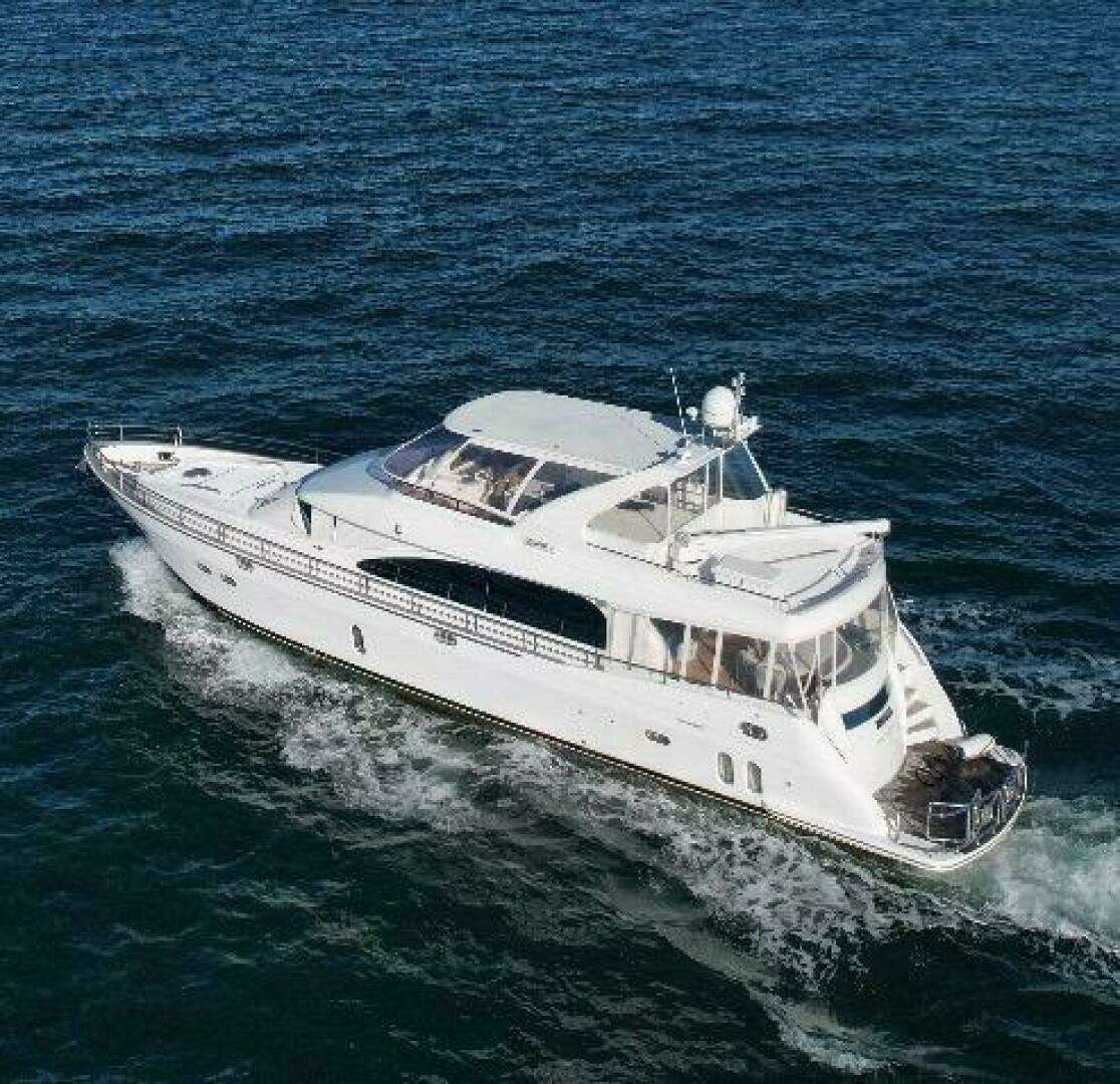 2004 70' Horizon photo