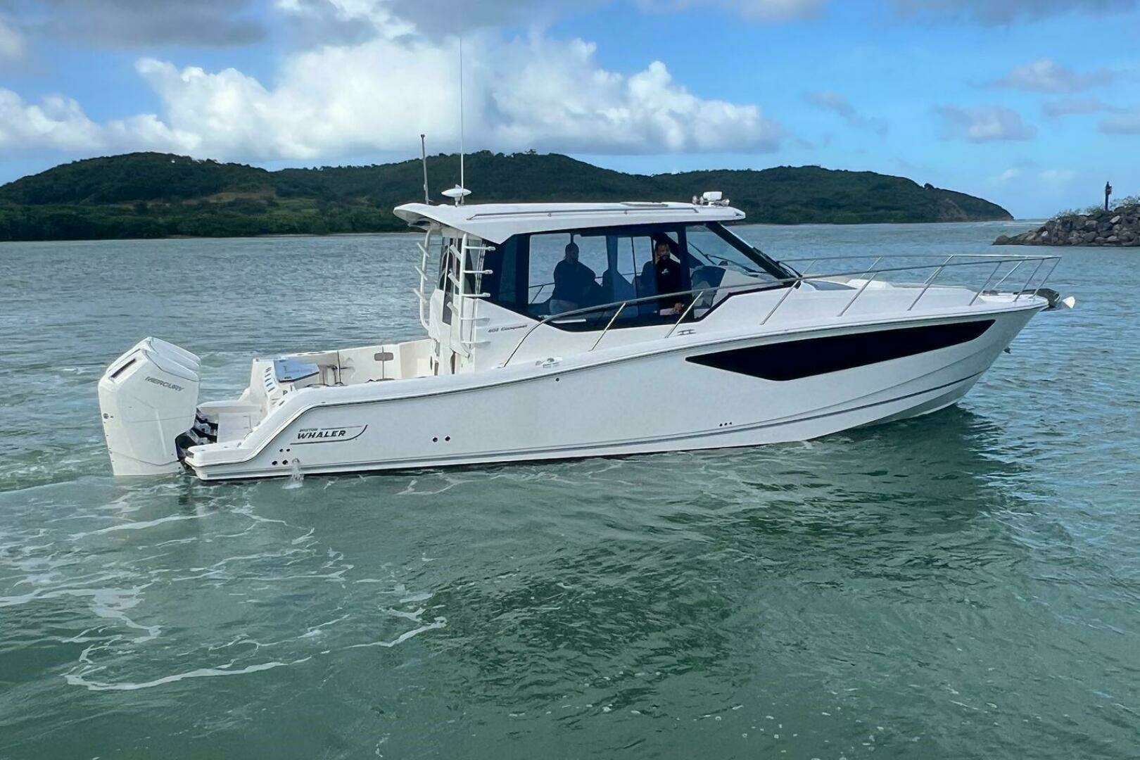 2022 40' Boston Whaler photo
