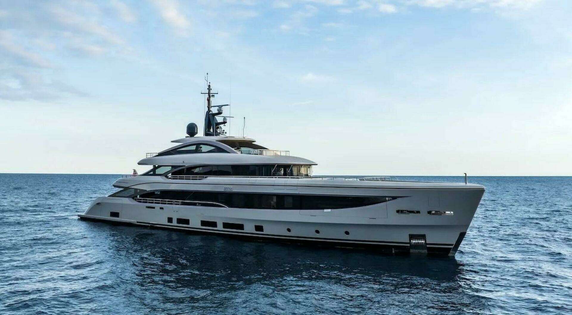 2022 164' Benetti photo