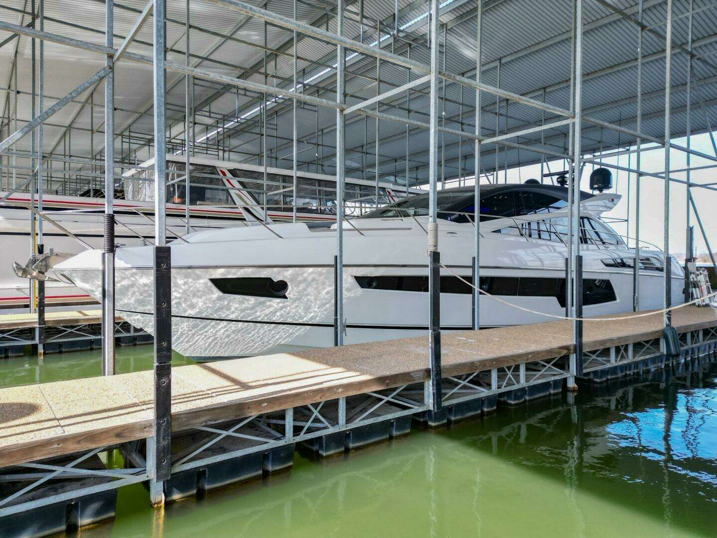 2015 68' Sunseeker photo