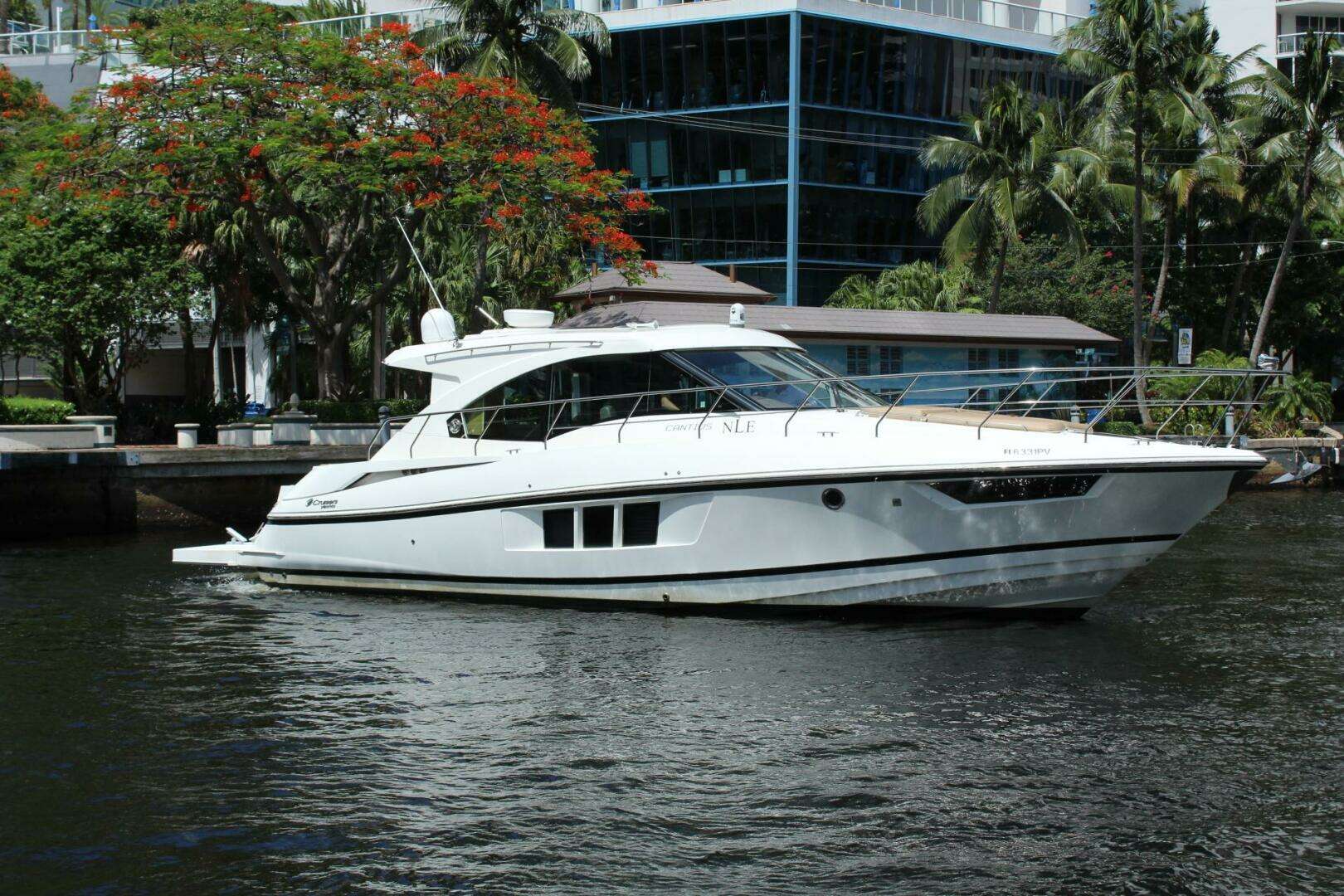 2014 45' Cruisers Yachts photo