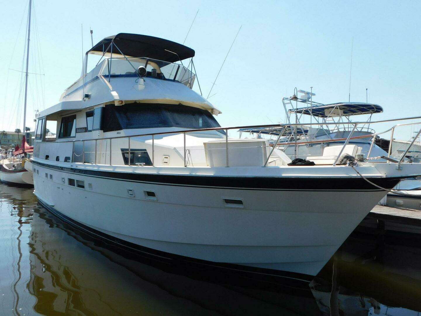 1987 54' Hatteras photo