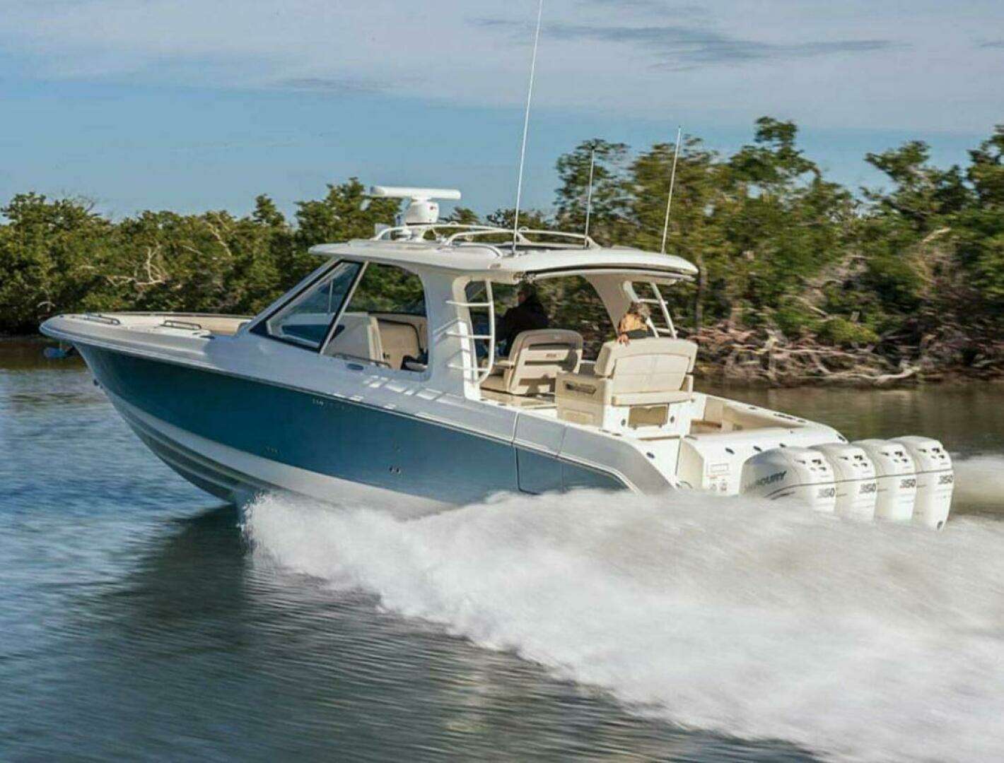 2021 38' Boston Whaler photo