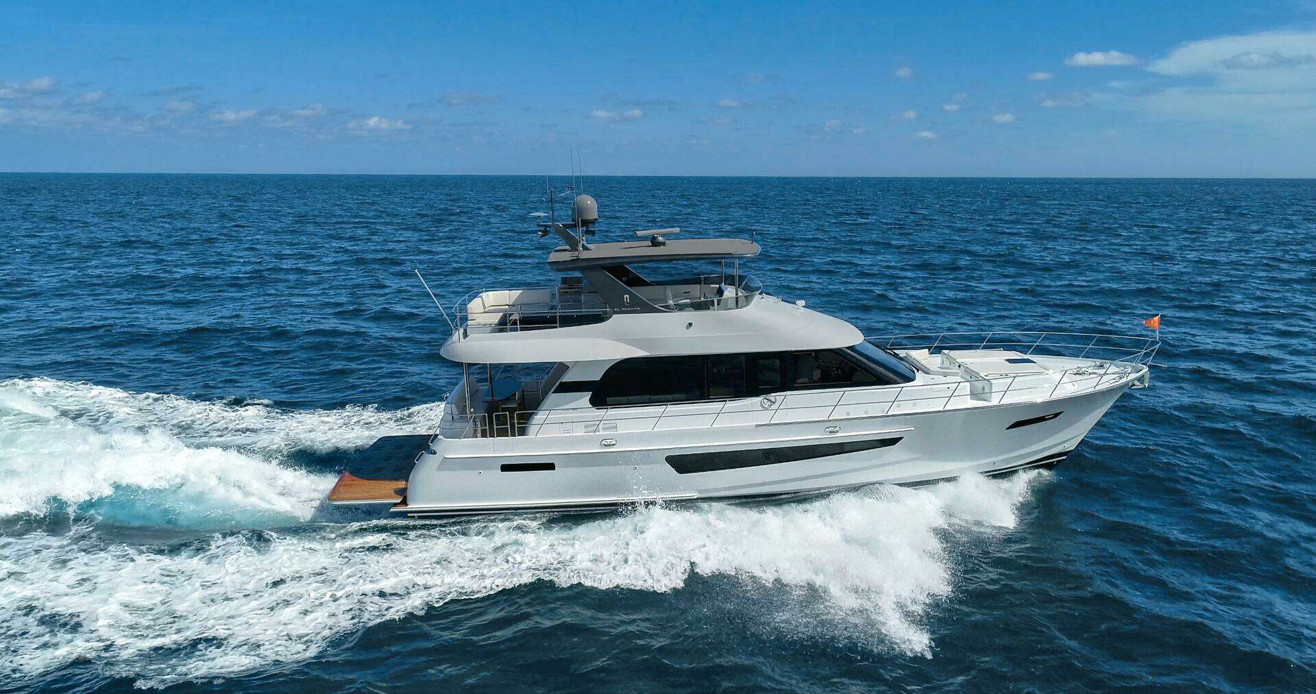 2023 65' CL Yachts photo