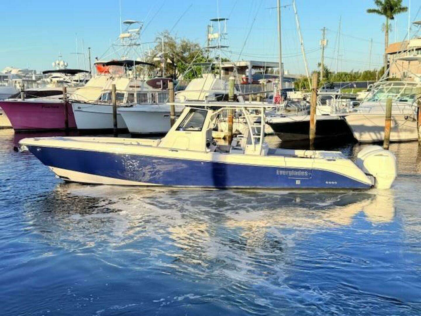 2014 38' Everglades photo
