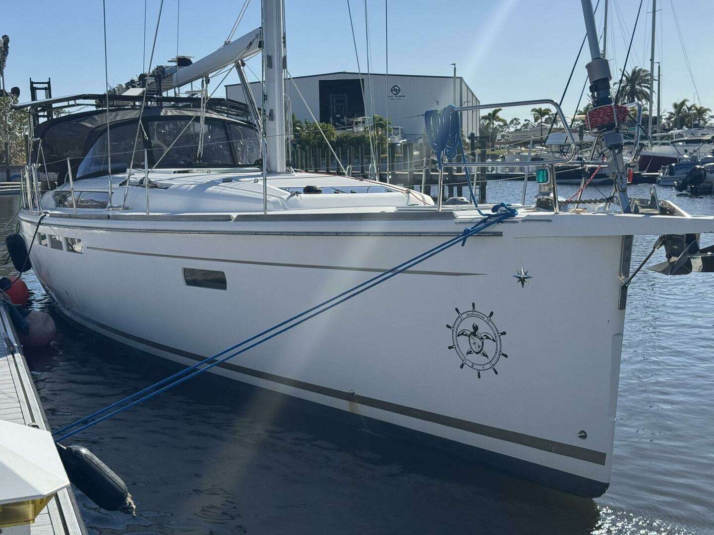 2016 52' Jeanneau photo