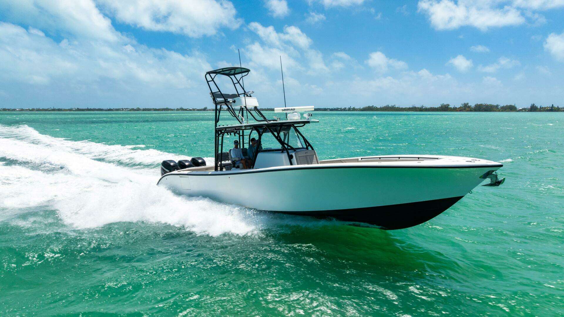 2015 39' Yellowfin photo