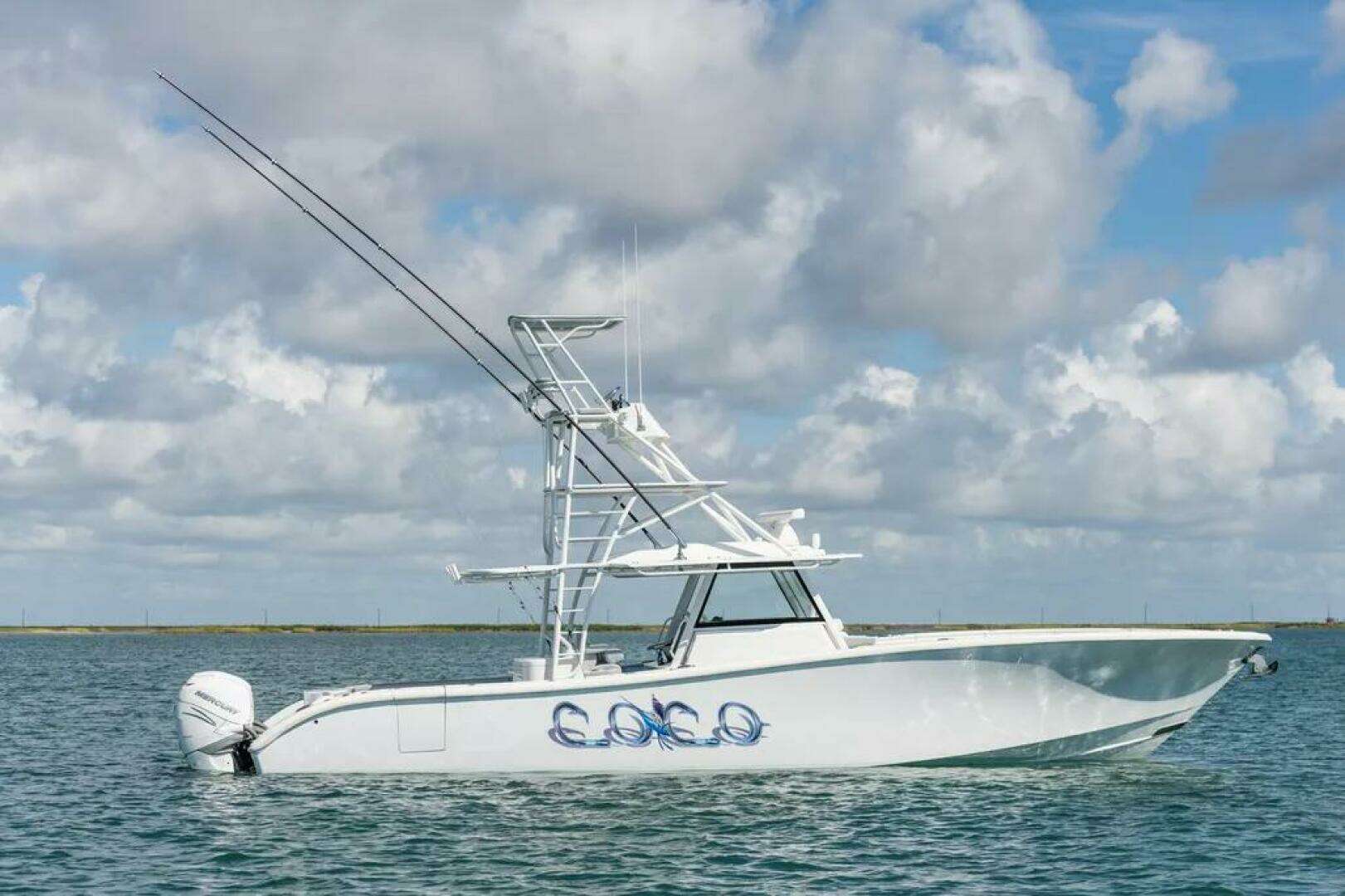 2019 42' Yellowfin photo