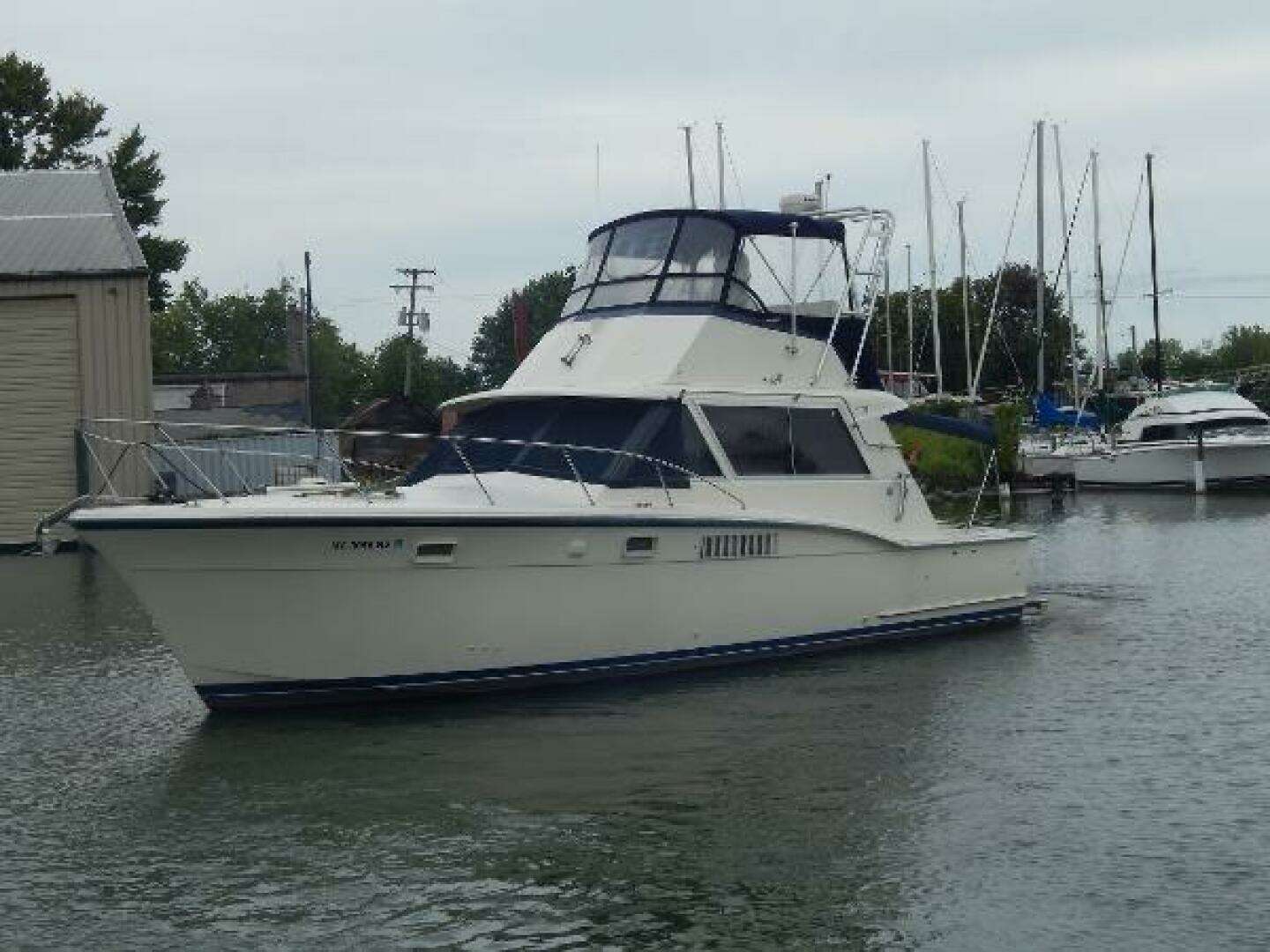 1972 38' Hatteras photo