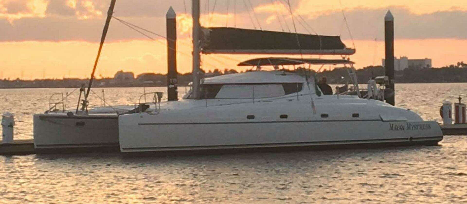 1999 46' Fountaine Pajot photo