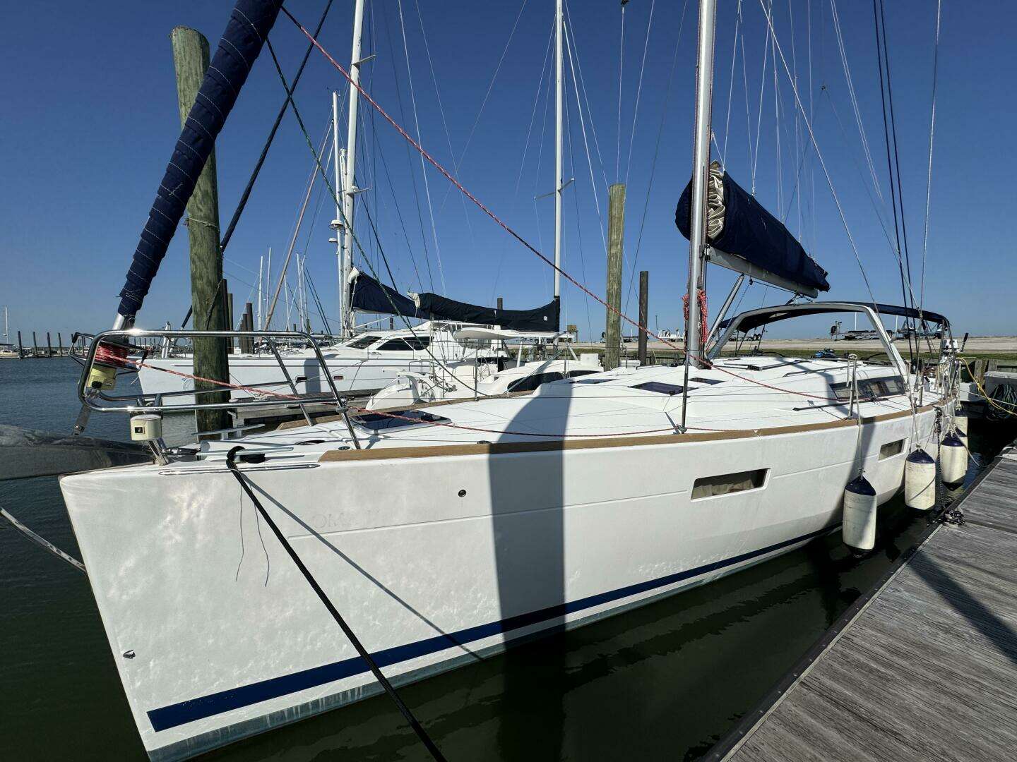 2016 45' Beneteau photo