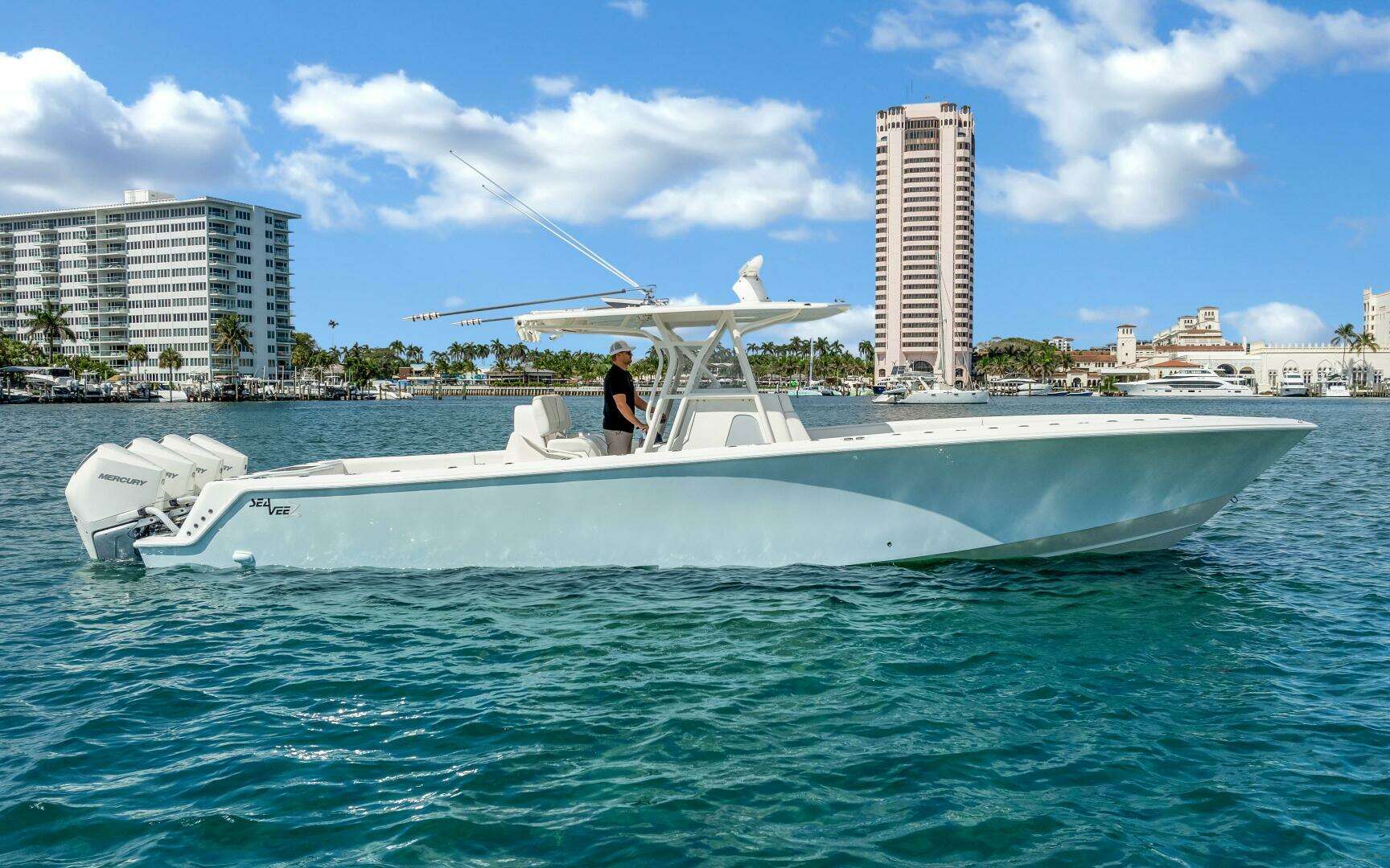 2019 39' SeaVee photo