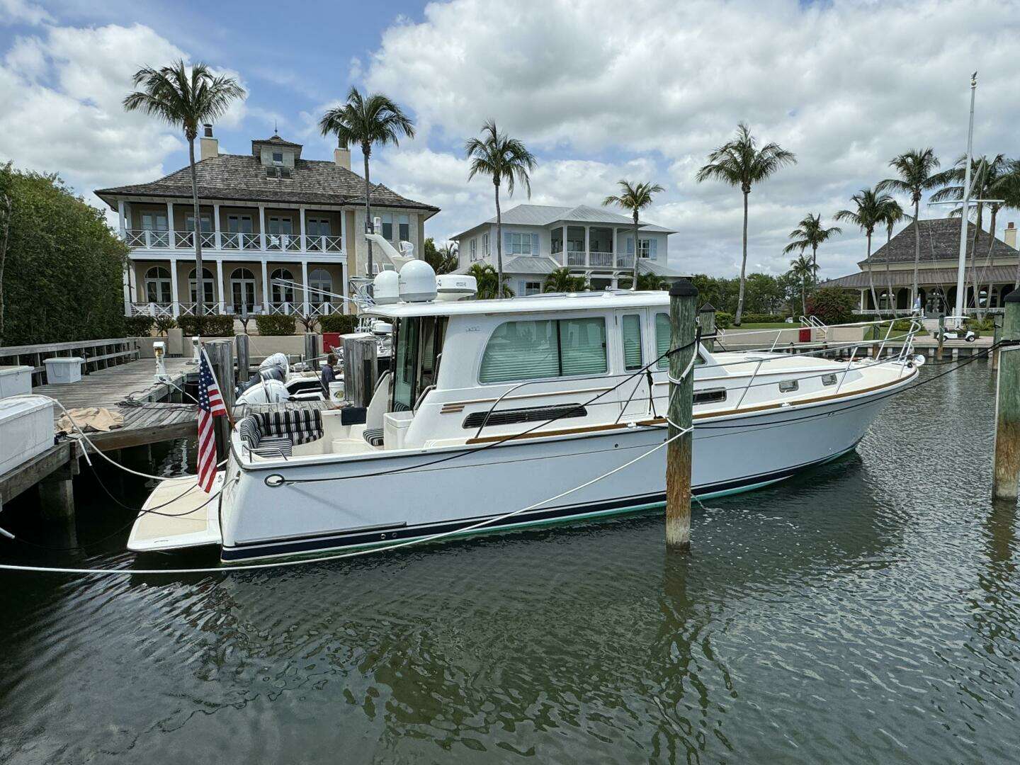 2016 42' Sabre photo
