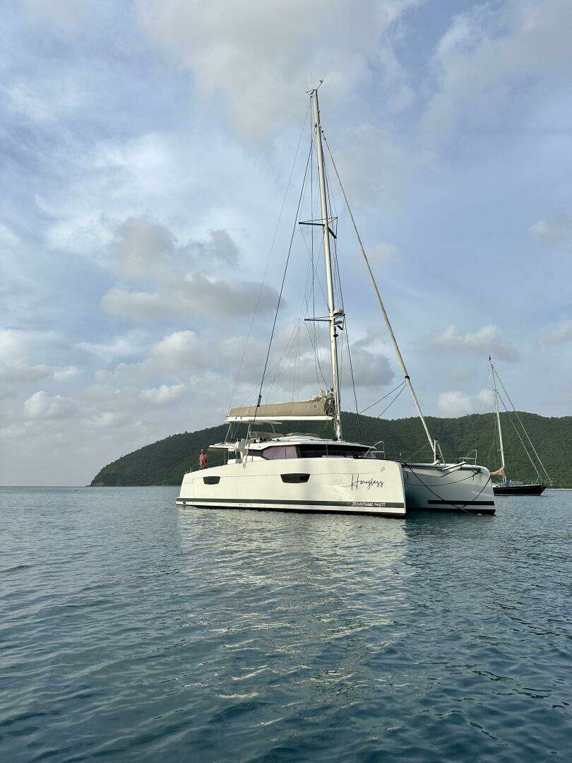2020 47' Fountaine Pajot photo