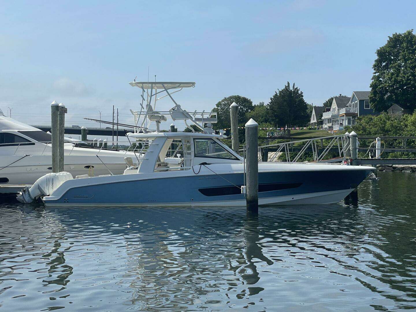 2017 42' Boston Whaler photo
