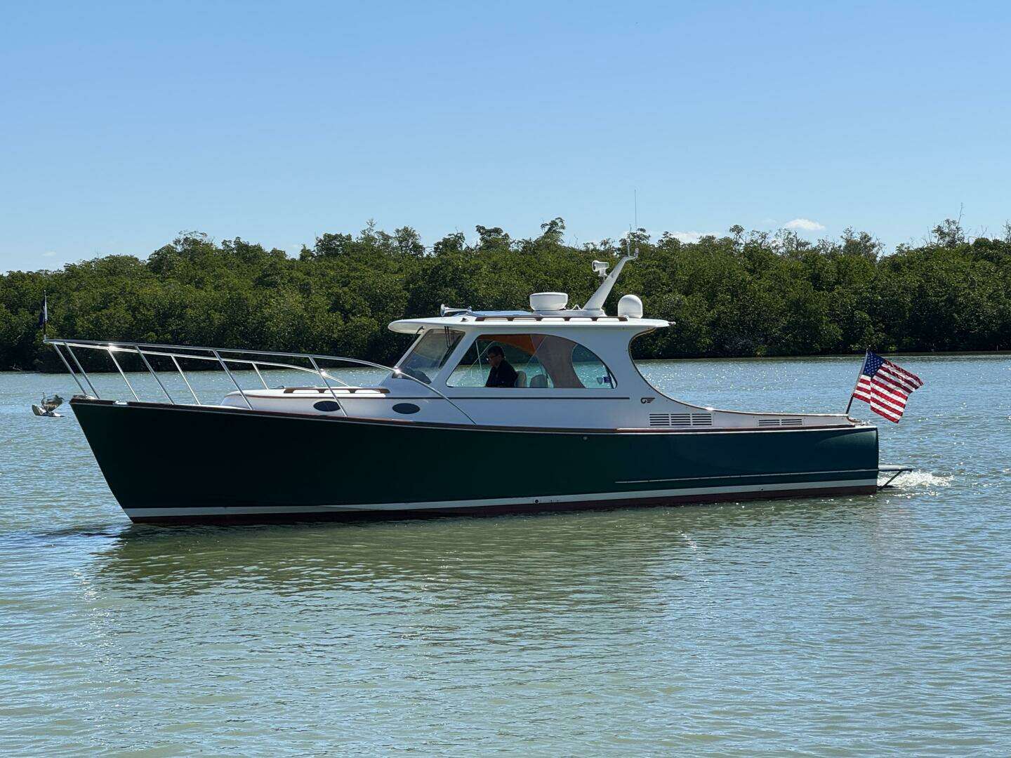 2014 37' Hinckley photo
