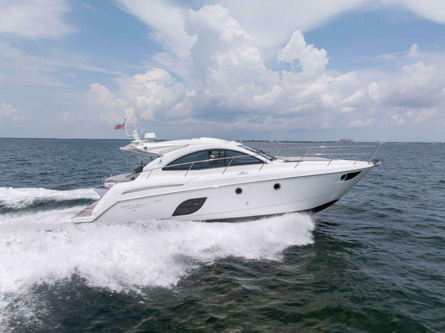 2014 44' Beneteau photo