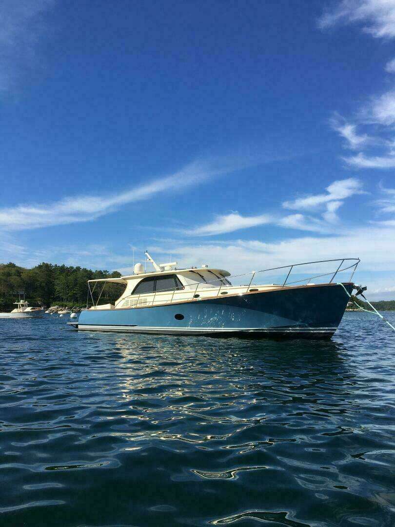 2013 48' Hinckley photo