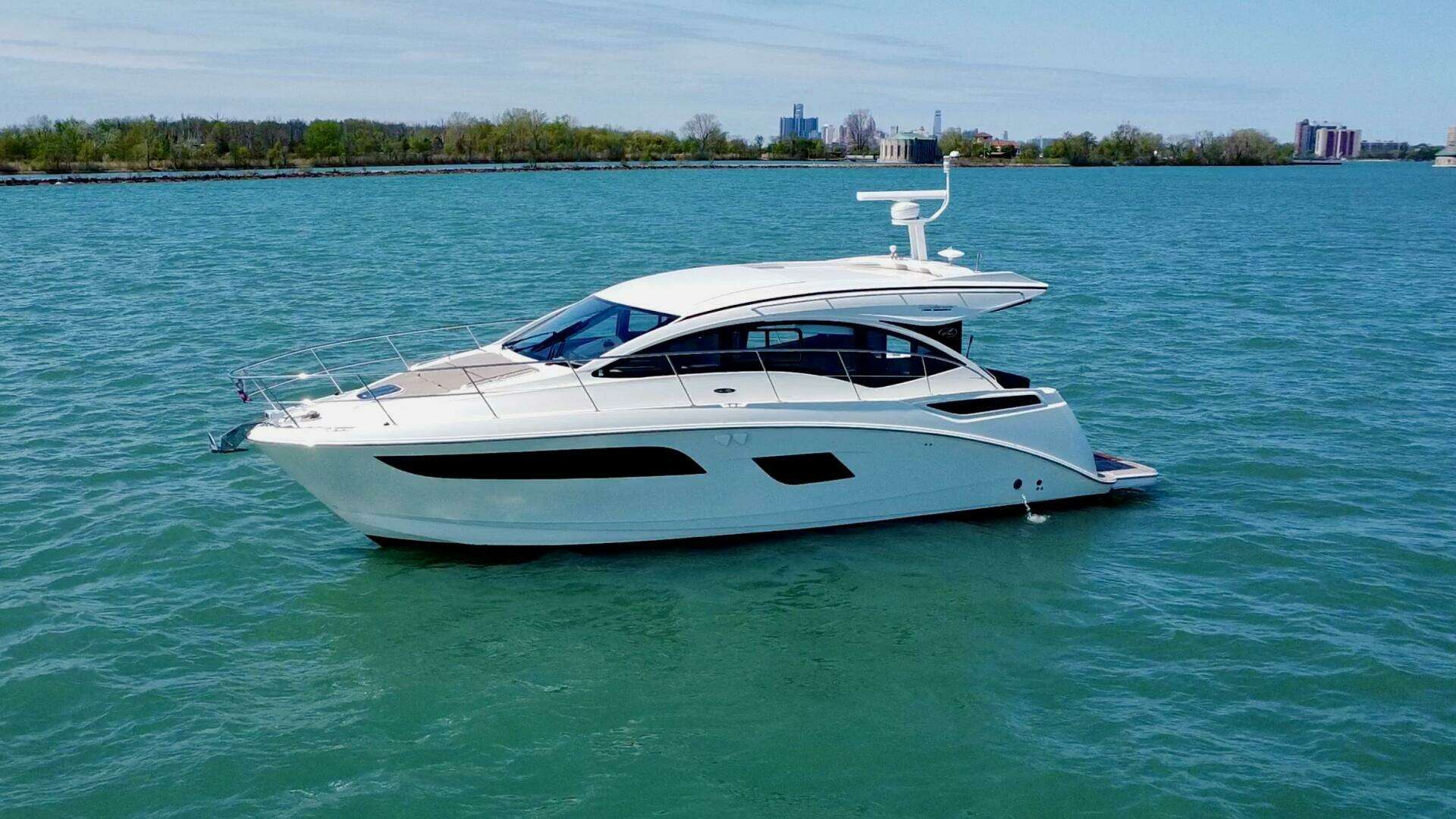 2017 40' Sea Ray photo