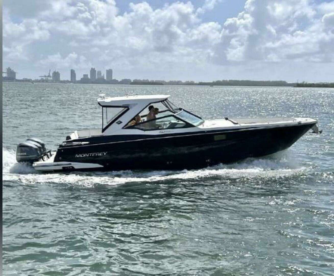 2018 38' Monterey photo