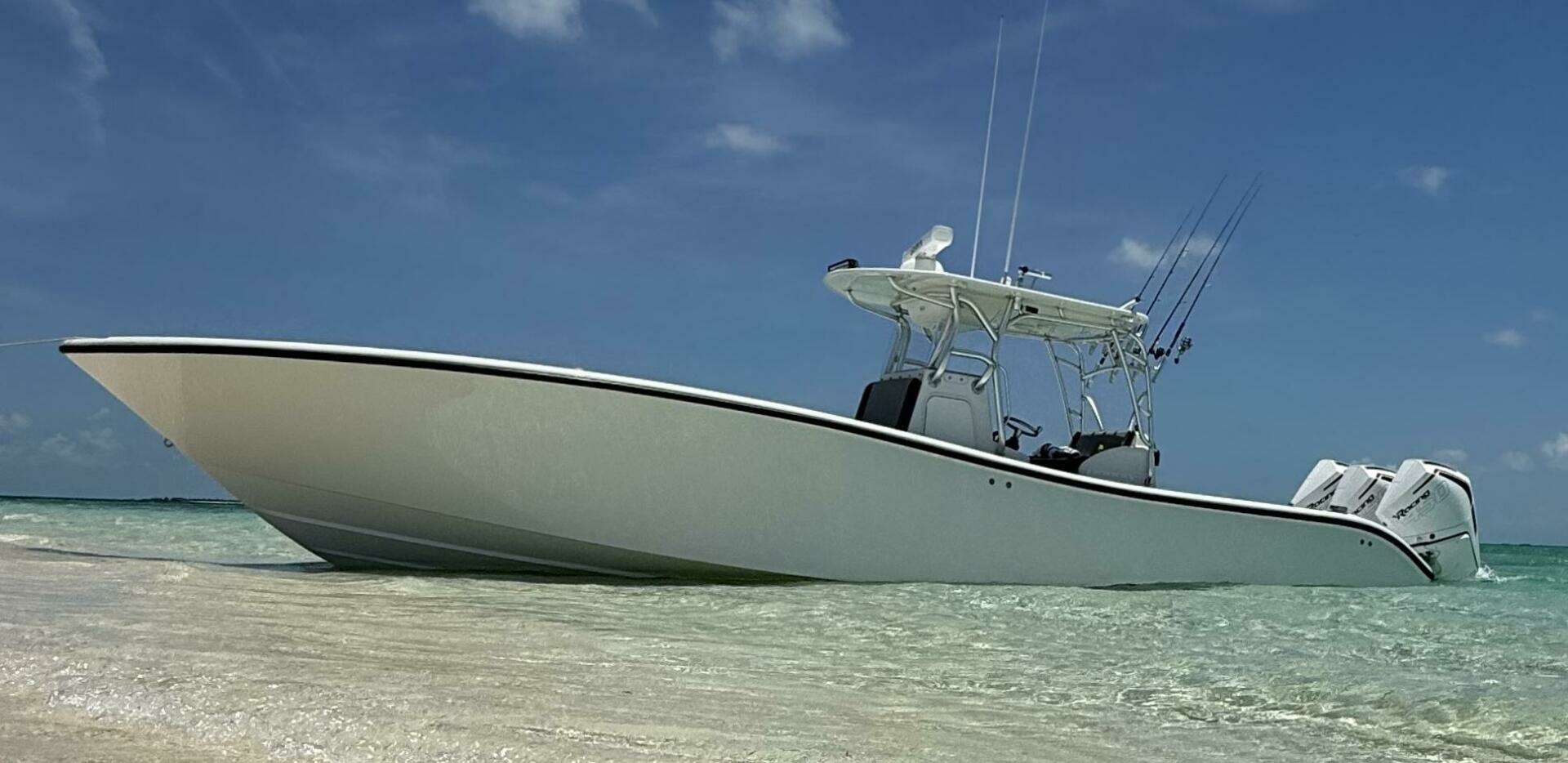 2011 36' Yellowfin photo
