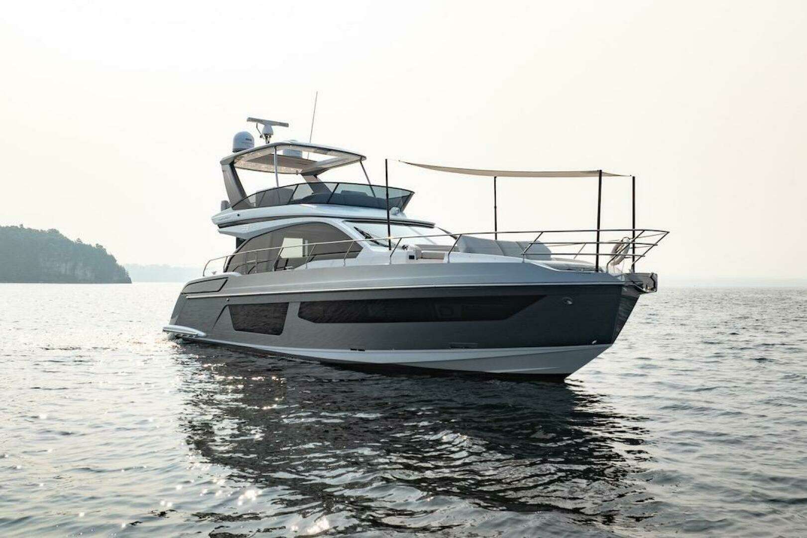 2023 55' Azimut photo