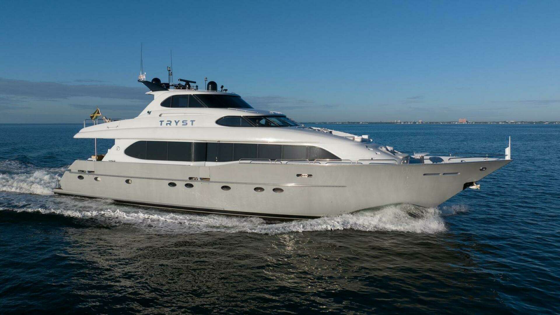 2002 94' Lazzara Yachts photo