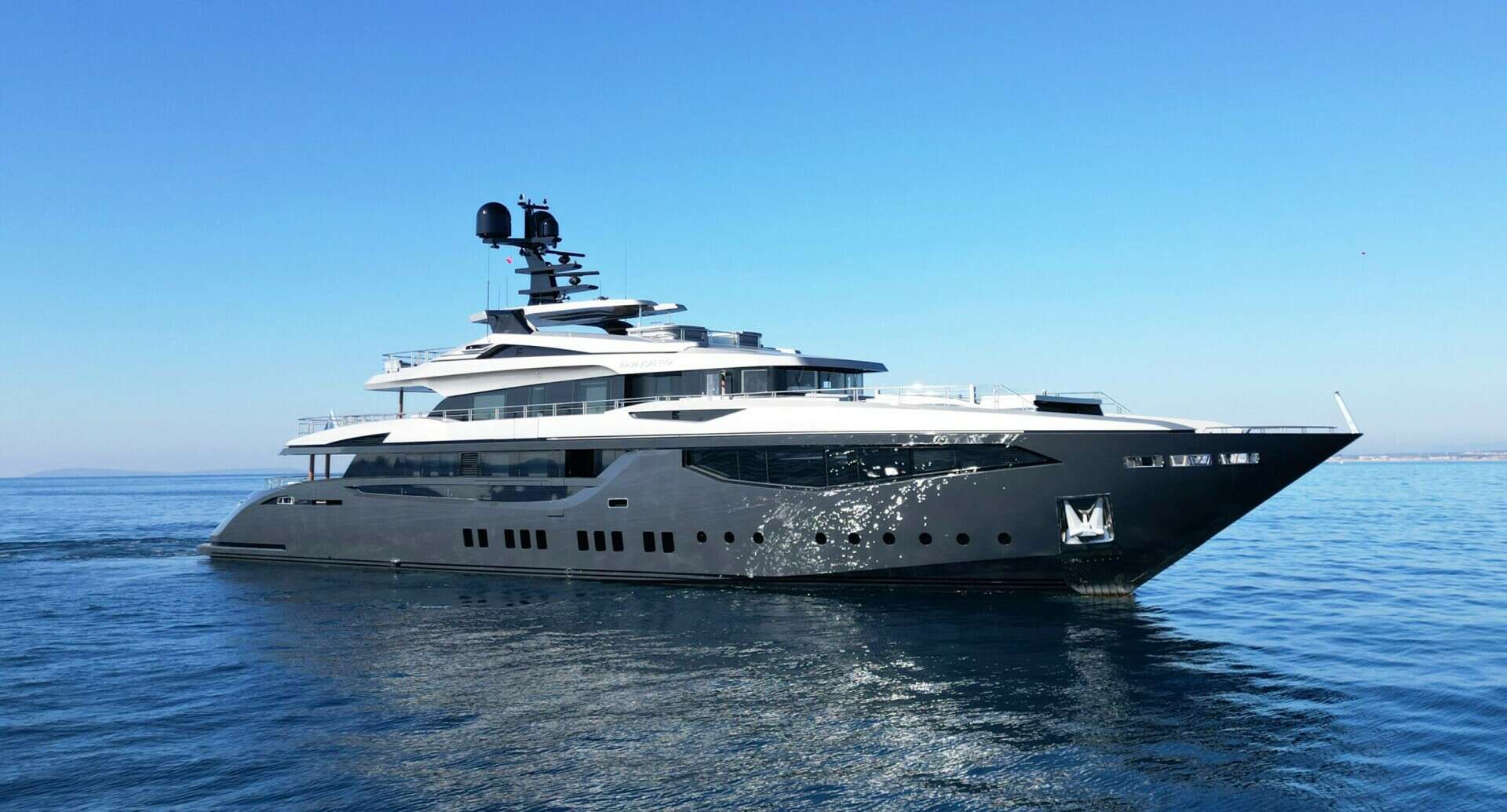 2016 165' Mondomarine photo