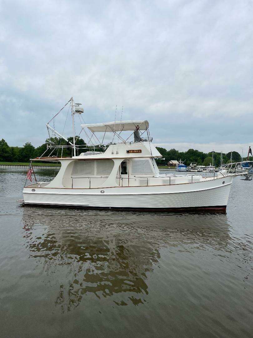 1992 36' Grand Banks photo