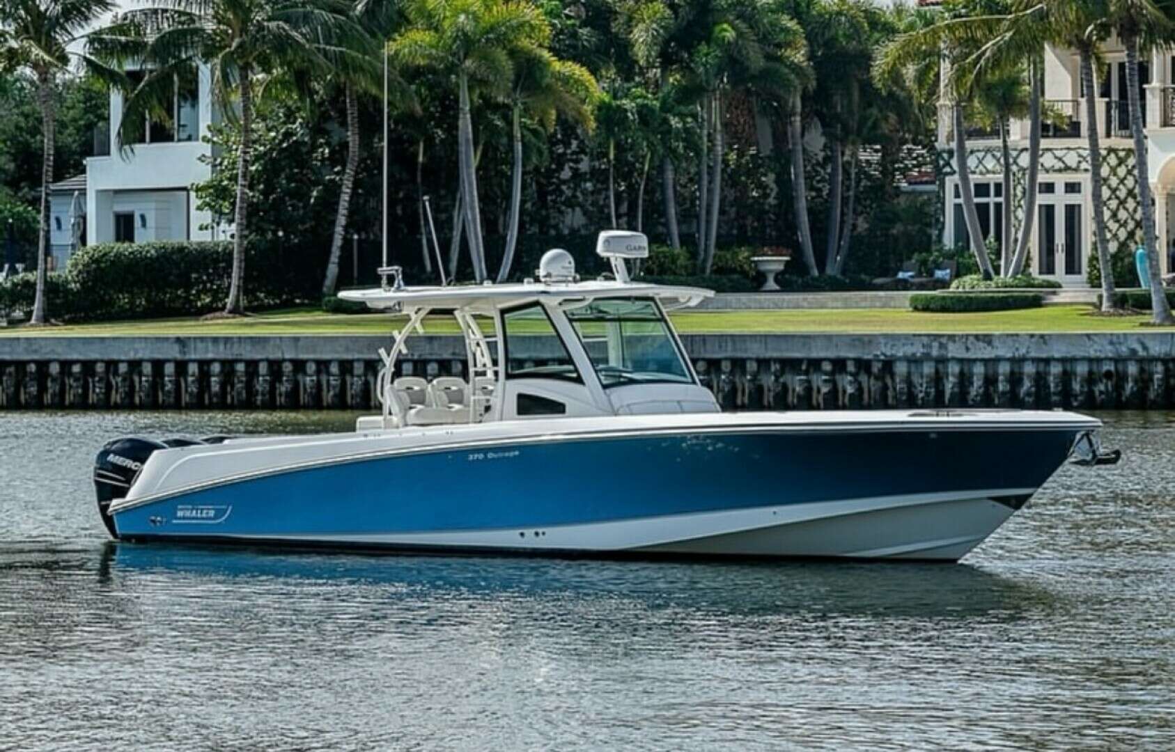 2011 37' Boston Whaler photo