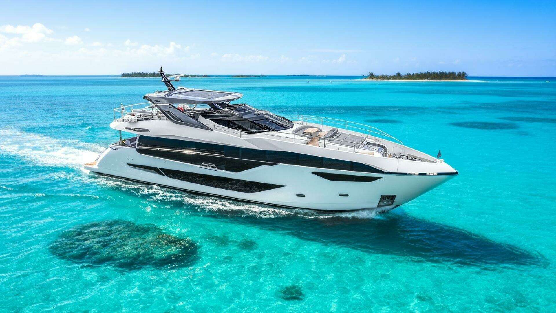 2024 98' Sunseeker photo