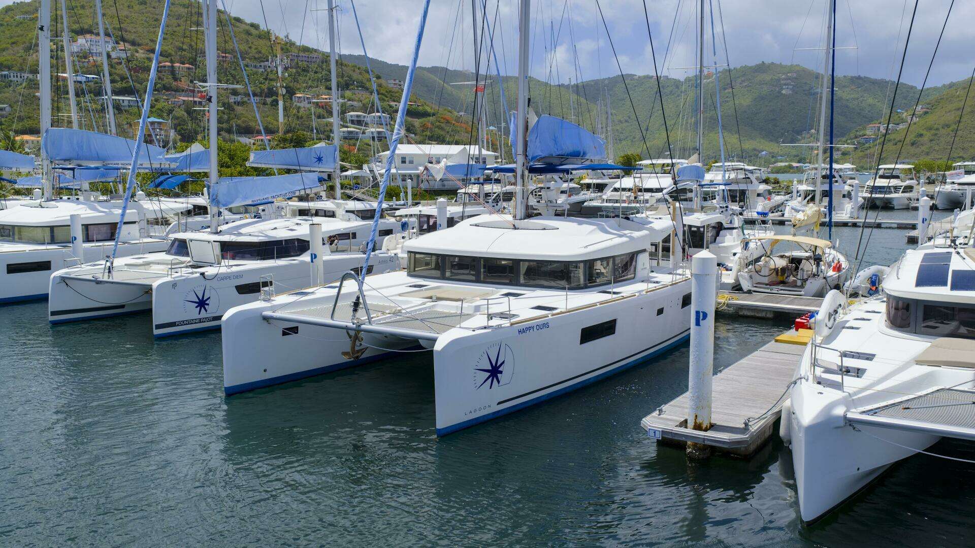 2022 52' Lagoon photo