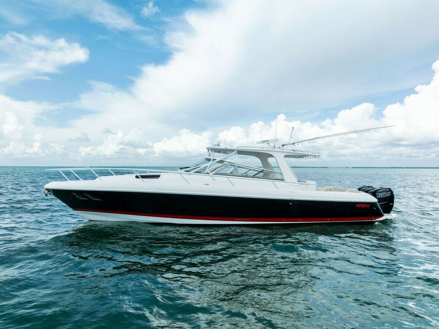 2018 43' Intrepid photo