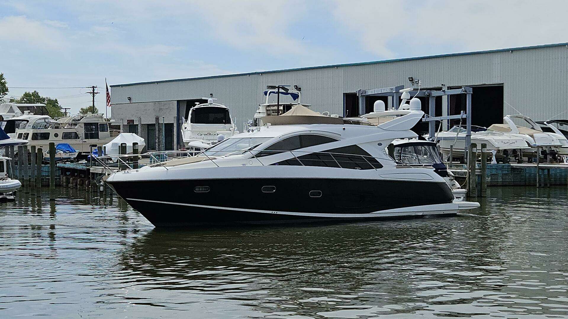 2012 53' Sunseeker photo