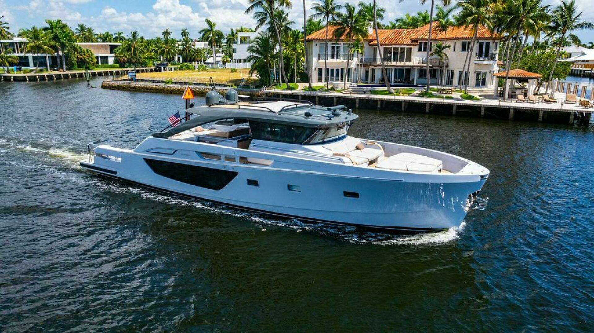 2023 72' Bluegame photo