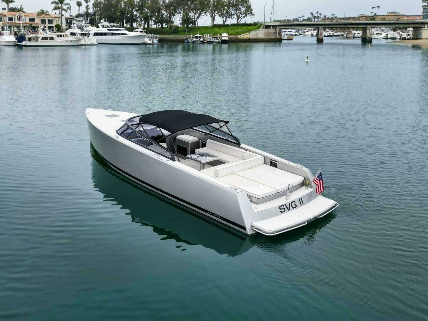 2017 40' Van Dutch photo
