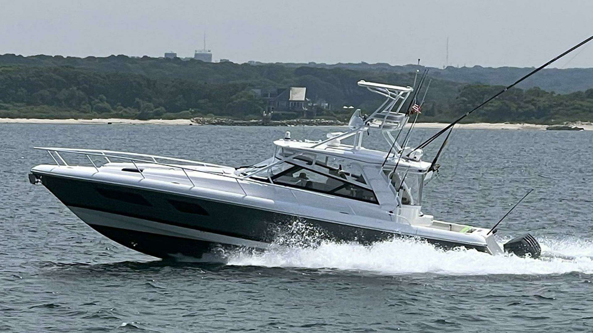 2023 47' Intrepid photo