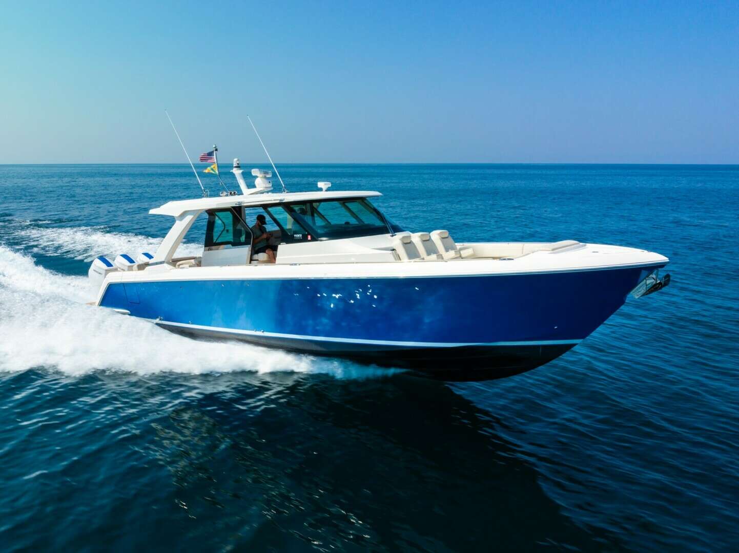2022 48' Tiara Sport photo