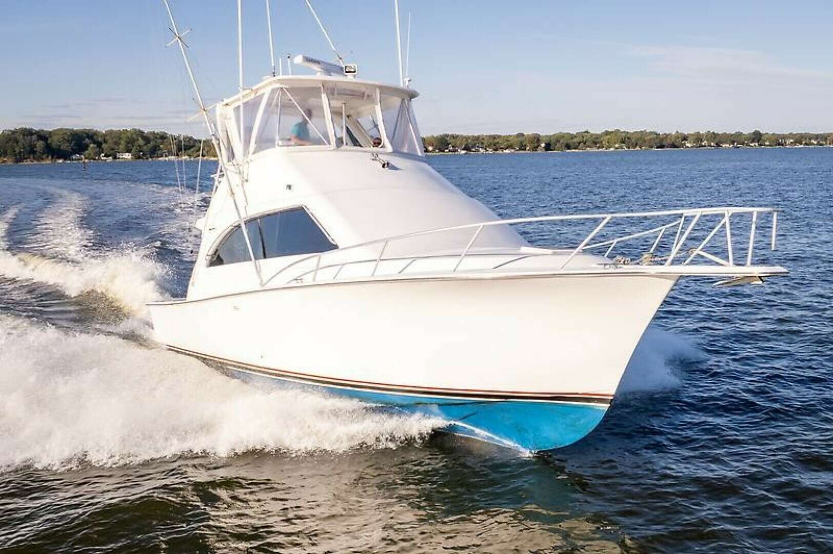1999 40' Ocean Yachts photo