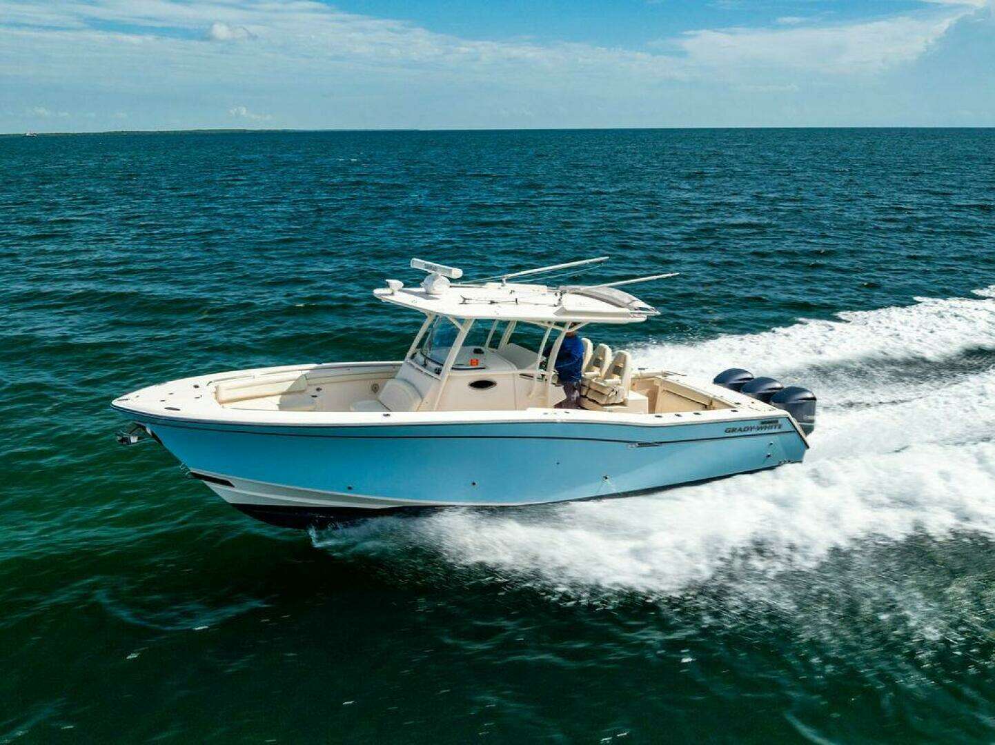 2016 33' Grady-White photo
