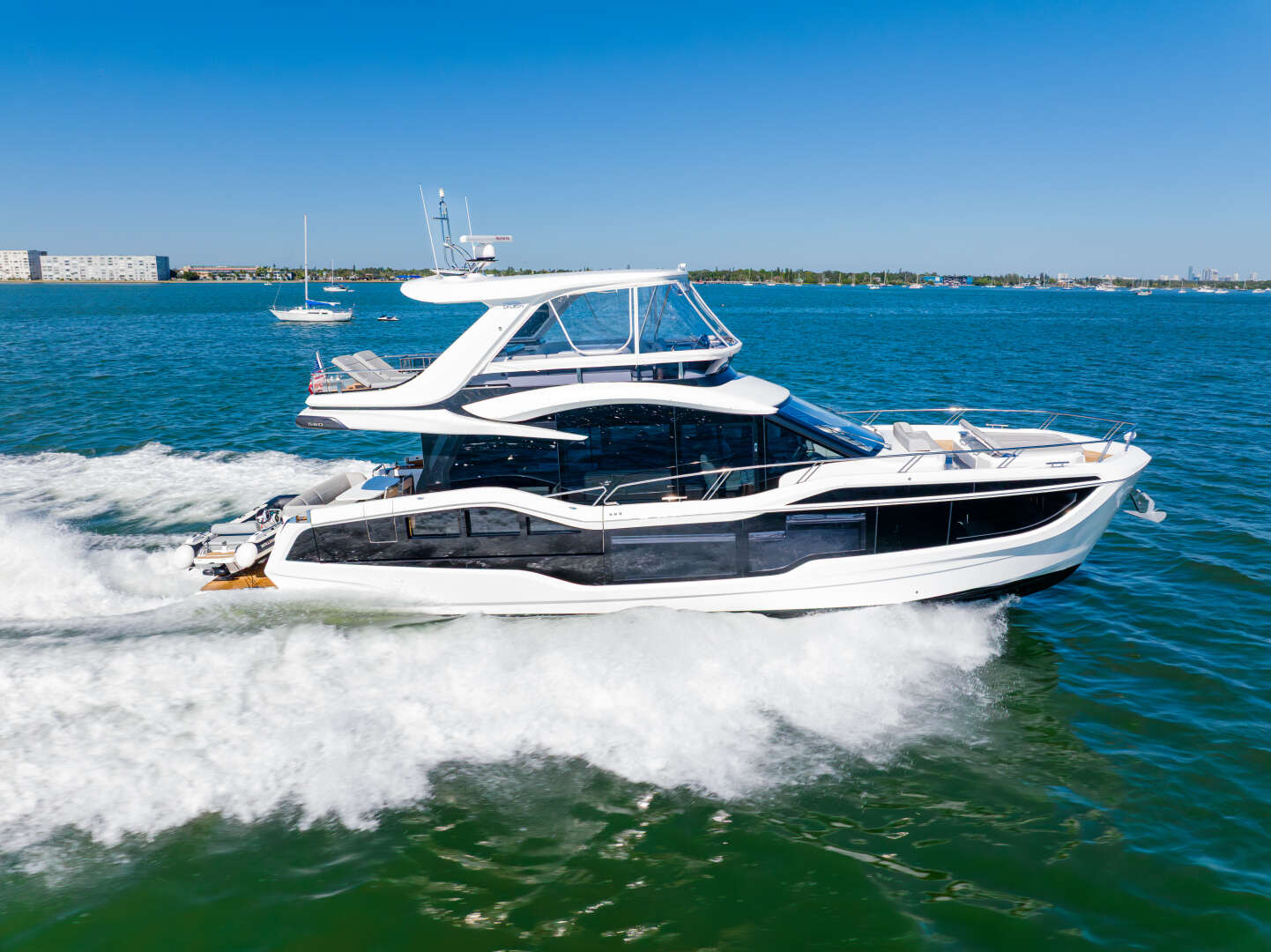 2024 56' Galeon photo